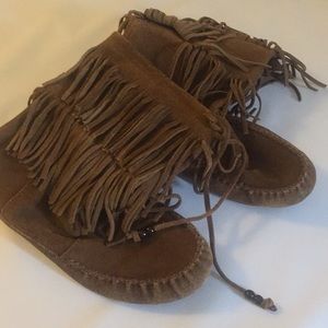 Minnetonka Suede Leather Booties